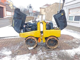 Válec ježkový Bomag BMP 8500 Kompaktor - dálkové ovládání - 5