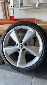 Golus 18” octavia 3 - 5
