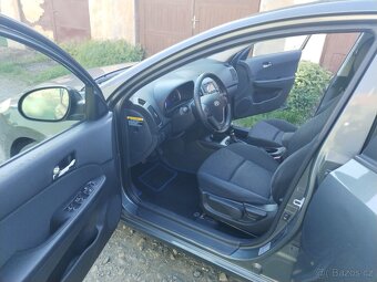 Hyundai i30 1.6 benzín 93KW-Koup.ČR,CEBIE,PO SERVISU - 5
