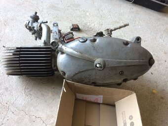 Motor Pionýr Jawa 21 - 5