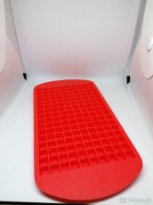 Tvořítka na led Cena za kus 100,- - 5