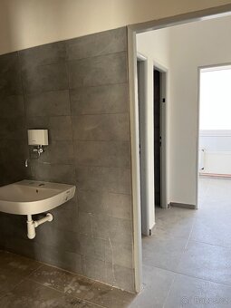 Pronájem kanceláře v Lounech ulice Husova - 5