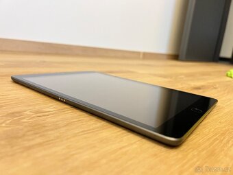 Apple IPad 9. generace Wi-fi 64 gb - 5