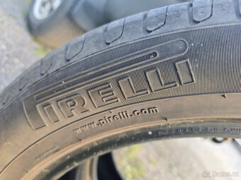 Prodám 2x letní pneu Pirelli 235/50 R19 99V - 5