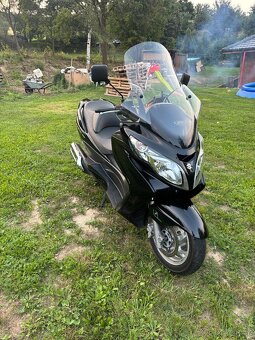 Suzuki Burgman 400 - 5