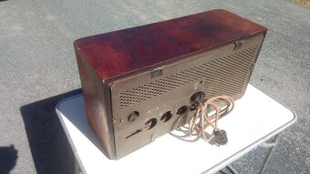 Philips 109A-14, 1937-38, staré stolní rádio. - 5