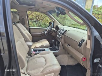 Nissan padfinder manual       2.5 nafta  4x4 - 5