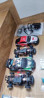 2x auto wltoys 1:28, RTR + plno tuningových dílů - 5
