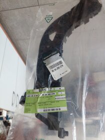 850420027R boční držák zadního nárazníku levá strana - 5