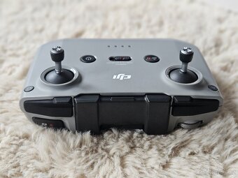 Dron DJI mini 3 Fly More Combo - 5