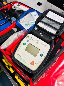 Nový lékařský batoh ROBUST s defibrilátorem AED - 5