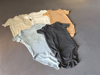 Dětská body H&M vel. 104 více foto HM bodyčka - 5