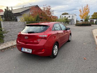 HYUNDAI I30 1.6 CRDI 81 KW ČR KLIMA SENZORY PO SERVISU - 5