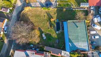 Prodej rodinný dům 5+1 a  stavebního pozeku o velikosti 1306 - 5