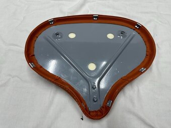 Predám držák sedla, sedlo JAWA 250 350 perák, replika - 5