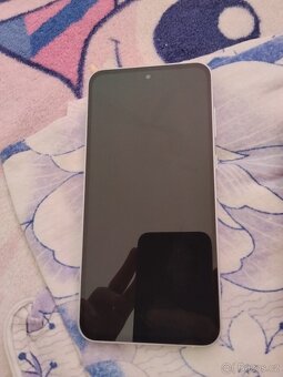 Prodavam Samsung Galaxy a55 5g pěkný stavu - 5