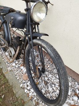 Motocykl veterán Peugeot - 5