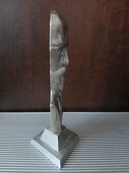 Hliníková busta T. G. Masaryk - 5