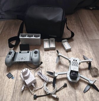 Dron Potensic Atom 2 Fly More Combo bílý PC: 10 990,- - 5