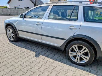 ŠKODA OCTAVIA II SCOUT 4x4 COMBI 2.0TDi 103kW - 5