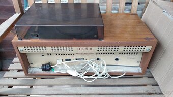 Rádio Tesla 1025 a BOLERO - 5