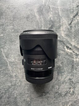 Canon eos RP + 50mm 1.8 + Sigma ART 35mm 1.4 - 5