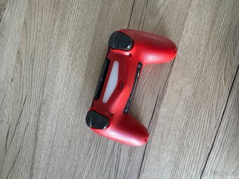Ovladač na PS4 - 5