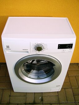 Úzká pračka ELECTROLUX - 5