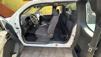 Nissan Navara D40 - 5