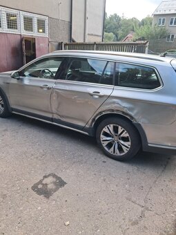 VW Passat 2.0 140kw ,alltrack 4x4 - 5