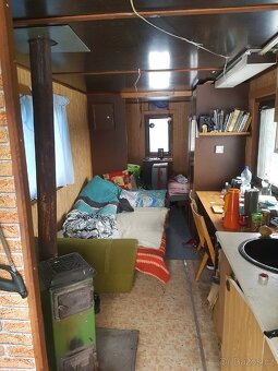 Ubytování zdarma v chatě maringotce, jen za výpomoc - 5