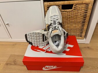 Nike Zoom Vomero 5 JD, vel. 42,5 - 5