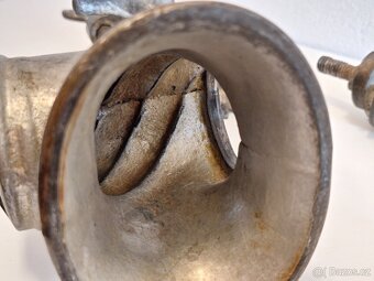 Starý litinový mlýnek na maso Atlantic - 5