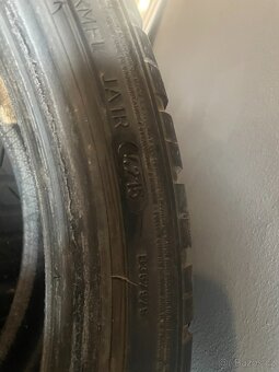 Sada zimních pneu Dunlop 285/30R21 - 5