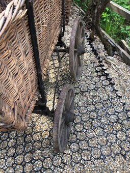 Nádherný Starožitný kočár - 5