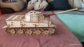 Tank dřevěný - 5