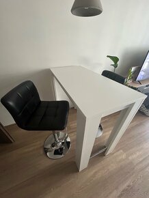 Jídelní stůl a židle - 5