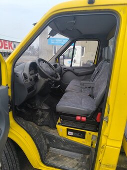 Prodám Mercedes-Benz Sprinter valník do 3,5 t. - 5