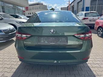 Škoda Superb 3 Lim. 2.0TDI 110kW Manual L&K Tažné Kamera ACC - 5