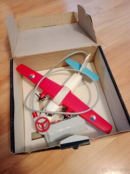 Retro letadlo turbolet na dálkové ovládání - 5