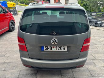 Volkswagen Touran 2,0TDI 7míst - 5