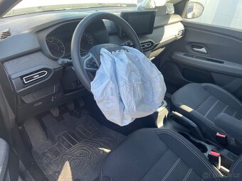 Dacia Sandero 1.0 i 67kw km42tis rok 2024 - 5