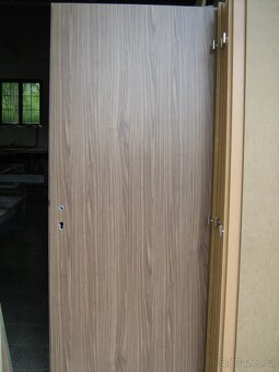 Prodám protipožární dveře 70 cm - 5