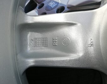 originál BMW kola R17 komletní letní pneu - 5