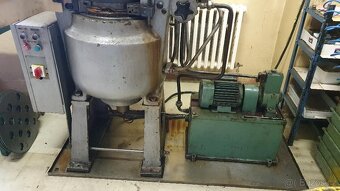 Hydraulický lis TOS CZR 600-2 - 5