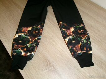 Poslední zimní softshellové kalhoty vel.116-122 více foto - 5