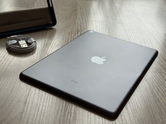 Apple iPad 9. Gen 10.2 / 64 GB / Wifi / Space Gray - 5