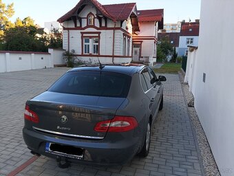 Škoda Superb 2, Elegance 2.0 TDi, 125 Kw, rok 2009 - 5