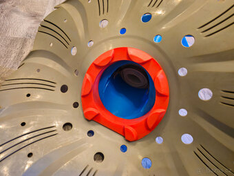 BAZÉNOVÝ POLOAUTOMATICKÝ VYSAVAČ - ZANDER - 5