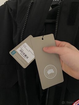 Canada Goose Parka L - 5